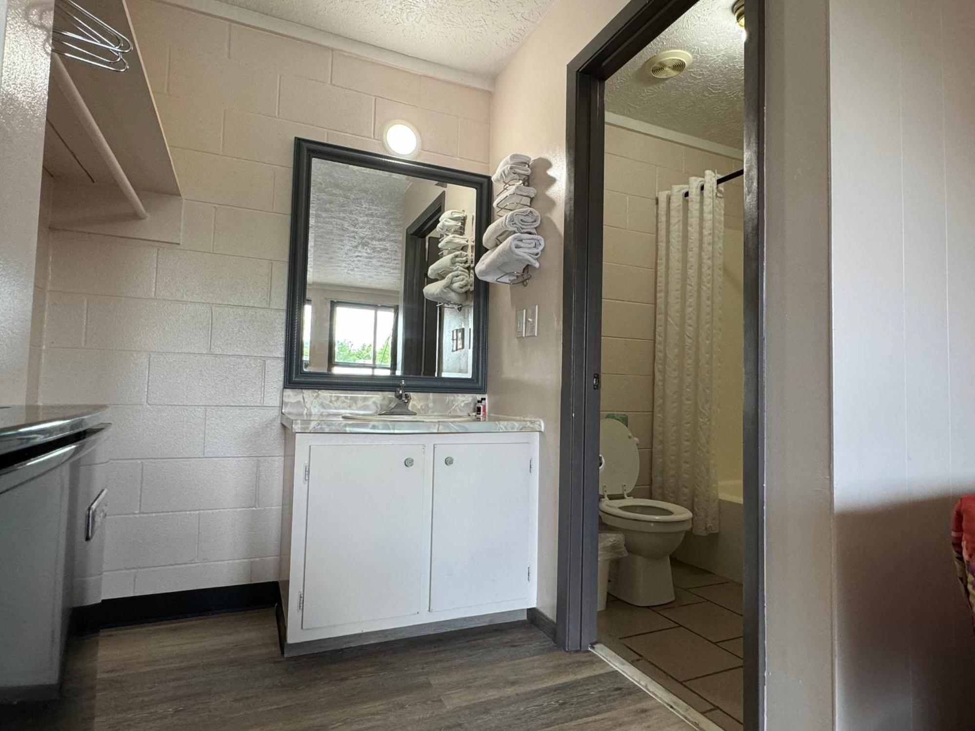 Economy Inn Crossville Εξωτερικό φωτογραφία